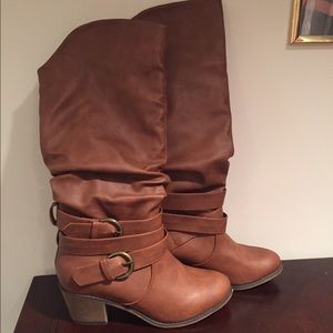 NEW TAN SLOUCHY WESTERN BOOTS 7
