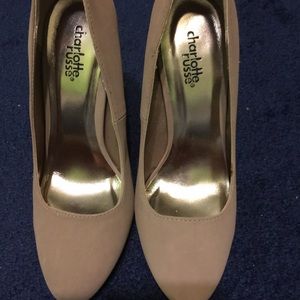 Brand New. Charlotte Russe pumps