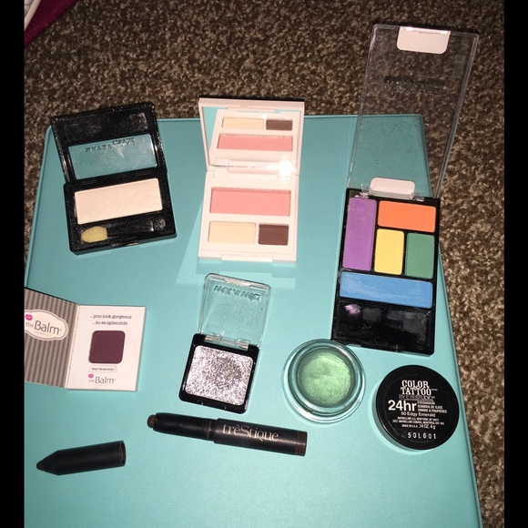 Eye shadow bundle - Picture 2 of 3