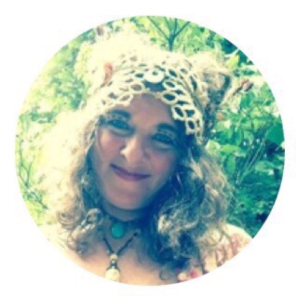 Meet your Posher, Olive - Picture 1 of 1
