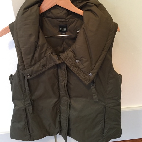 Eileen Fisher Olive Green Puffer Vest