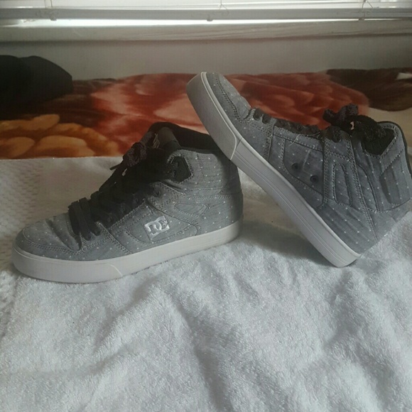 Gray DC Shoes - Picture 3 of 4