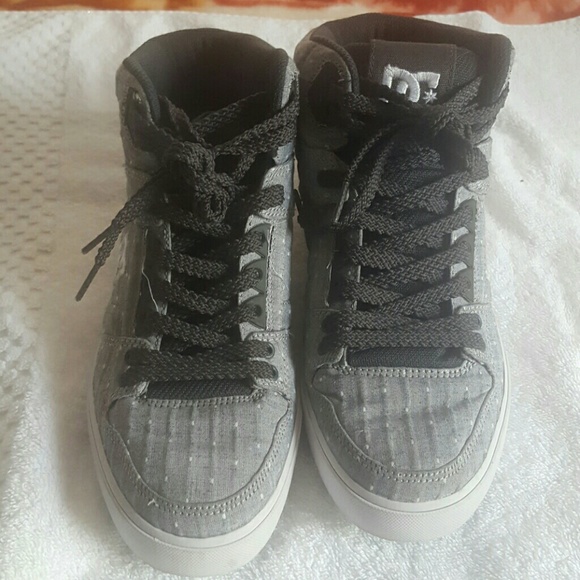 Gray DC Shoes - Picture 4 of 4