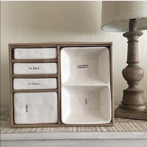 rae dunn Accessories - Rae Dunn desk organizer