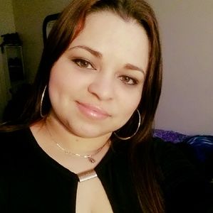 Meet your Posher, Ofelia