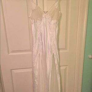 Victoria's Secret bridal nightgown (small)