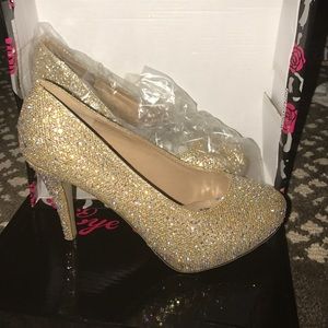 Brand new Gold glitter & Sequin Heels
