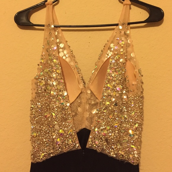 Black prom dress (size xs) - Picture 3 of 3