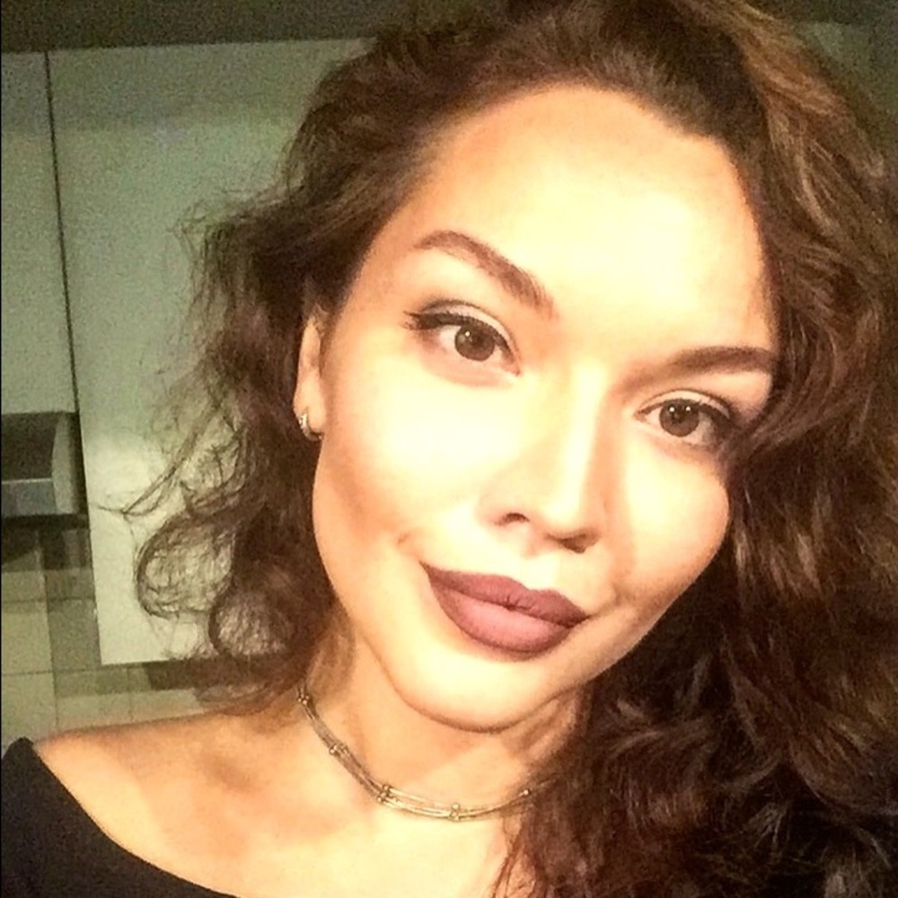 Meet your Posher, Alina