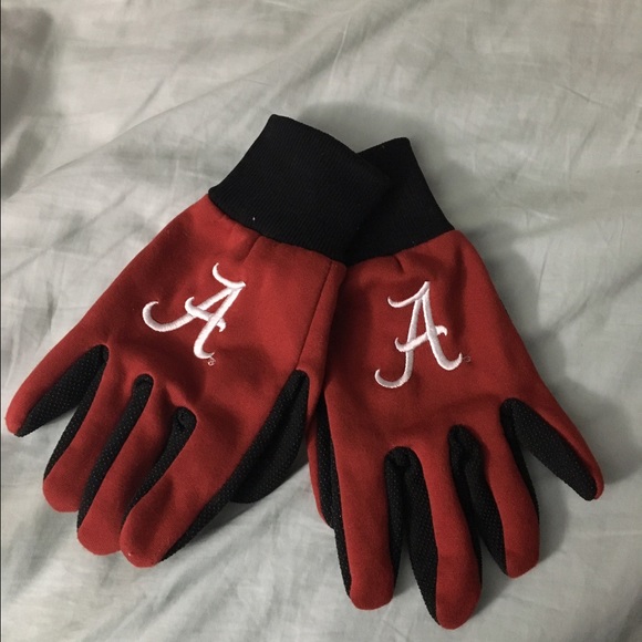 The University of Alabama Gloves
