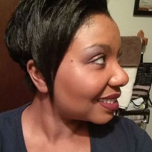 Meet your Posher, Shanika