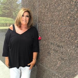 Meet your Posher, Laurie