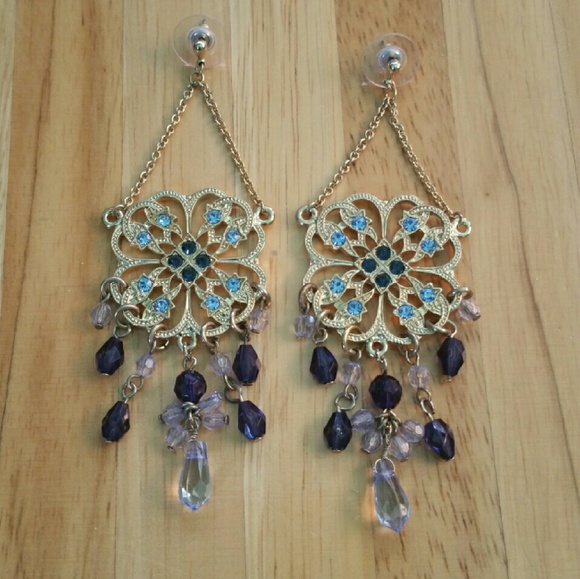 Price drop🎉Oversized Jeweled Earings