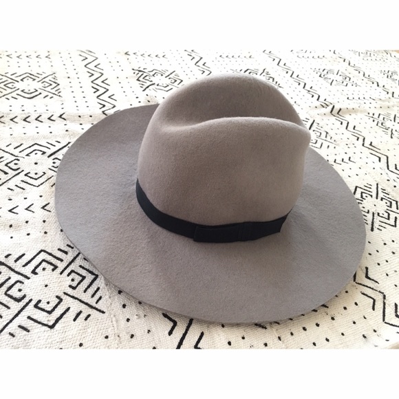 Yestadt Millinery Peaks Wool Hat