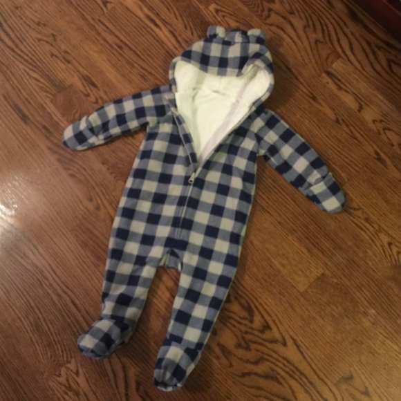 Old navy baby bundle outfit