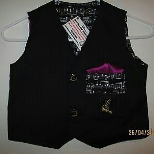 SKR-CHILDRENS MUSIC THEMED VEST-SZ 6-MUSIC NOTES