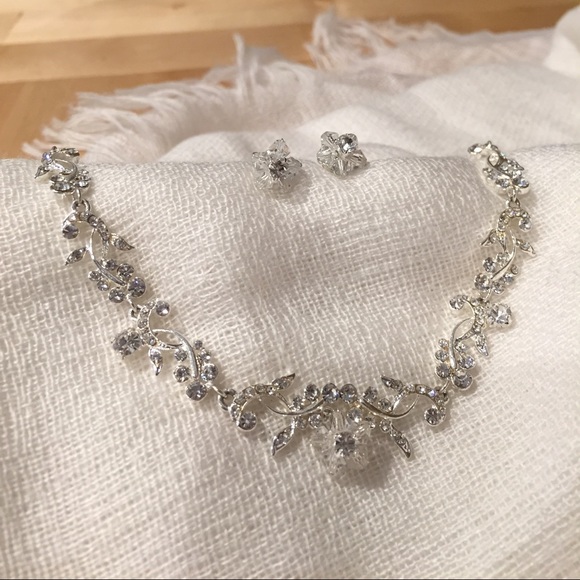 Necklace & Earrings