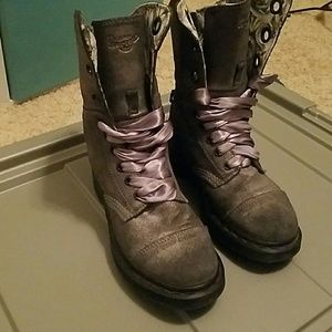 Silver dr. Martens with ribbon lace, rose lining