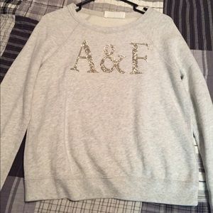 Abercrombie & Fitch sweatshirt size S