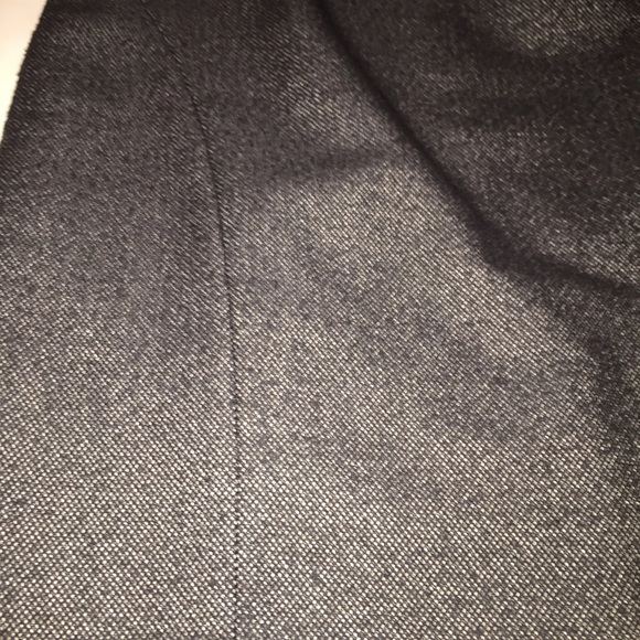 Banana Republic size 4 pencil skirt - Picture 2 of 3