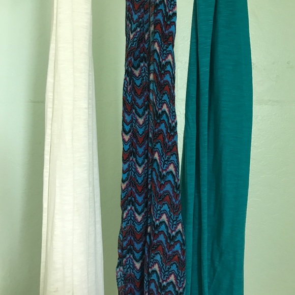 3 scarfs