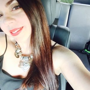 Meet your Posher, Zuleima