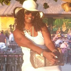 Meet your Posher, Angela