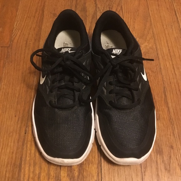 Women's Black Nike Athletic shoes