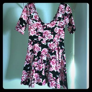 Scoop neck floral dress