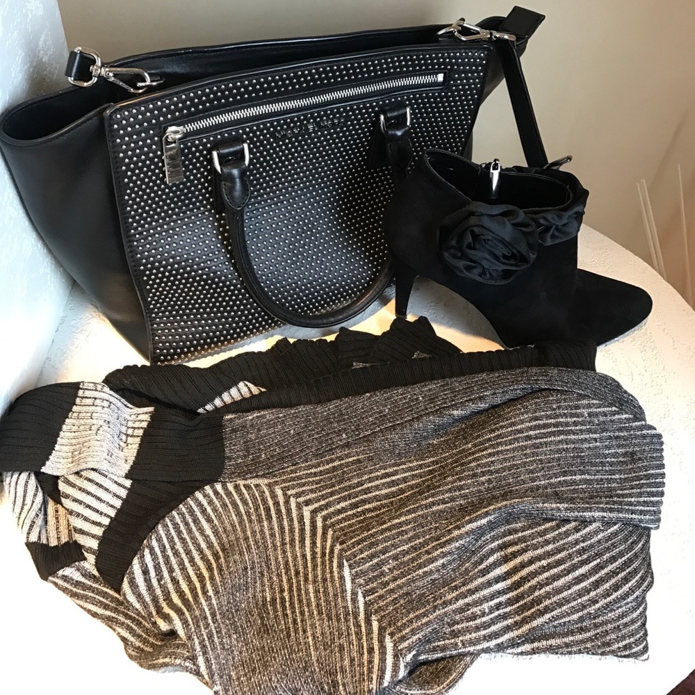 Last Call❗️5🌟SOFT Cascading Black/Gray Cardigan - Picture 2 of 5