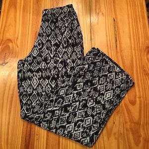 Lightweight tribal pattern trousers