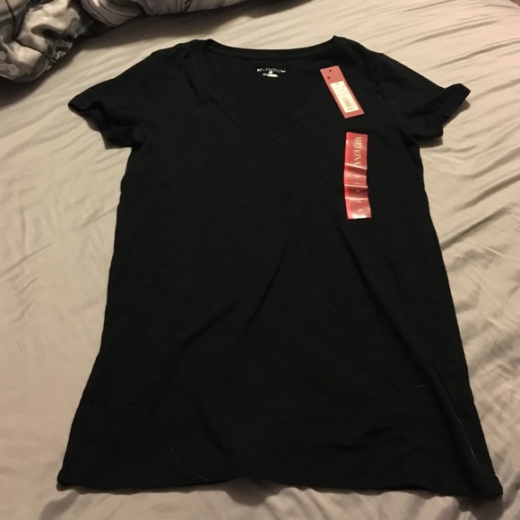 short sleeve v-neck