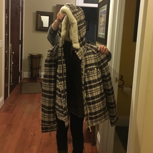 Juicy Couture plaid winter jacket - Picture 1 of 3