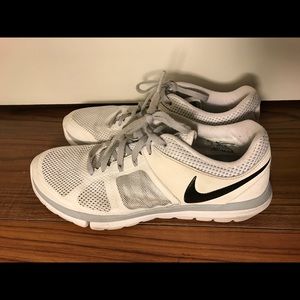 Nike flex running shoes