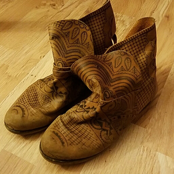 Free People Shoes - Free people henna ankle boots