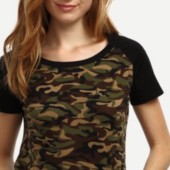 💋SUPER CUTE CAMO TEE STYLE TOP💋 - Picture 4 of 4