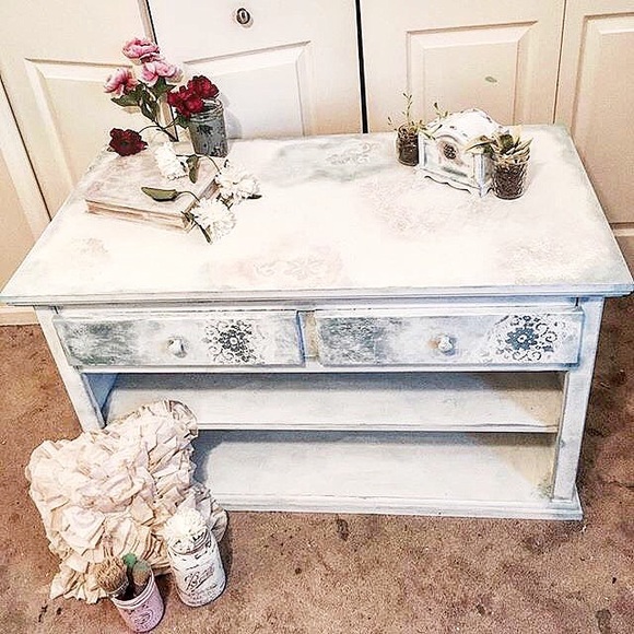 Shabby Chic Tv Stand with Faded Floral Impressions - Picture 3 of 3