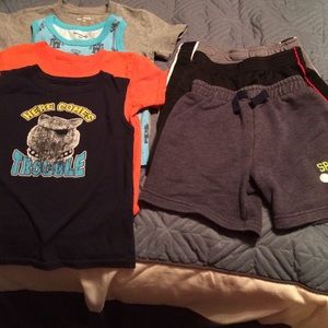 Bundle of play clothes size 24 months