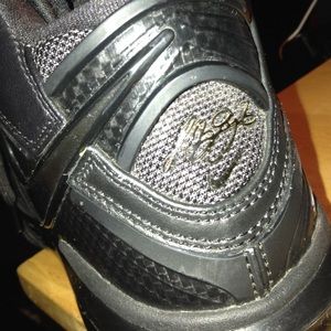 Lebrons 8 (black)