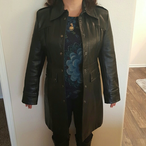 Beautiful Guess genuine leather size M
