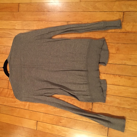 Banana Republic tan cardigan - Picture 3 of 3