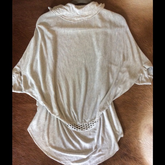 Guess cardigan in size:M - Picture 2 of 4