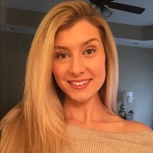 Meet your Posher, Jillian