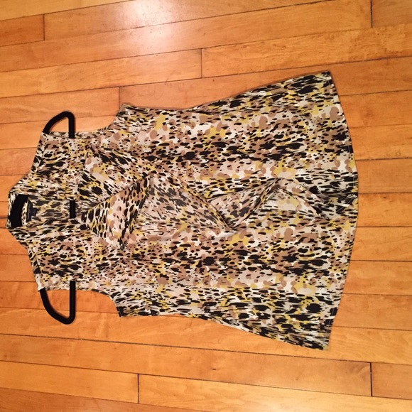 Banana Republic sleeveless blouse - Picture 1 of 3