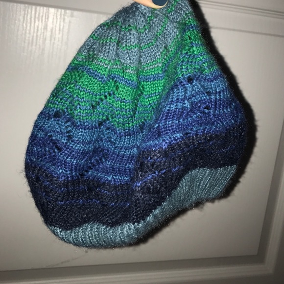 Hat - Picture 2 of 4