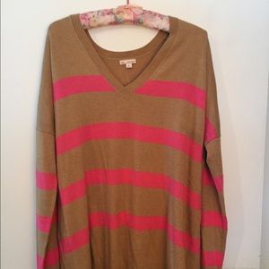 Pullover v neck sweater