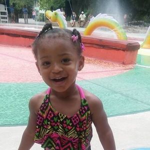 Meet your Posher, Chessica