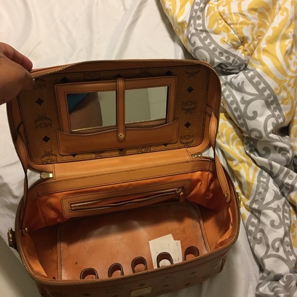 MCM BAg - Picture 2 of 2