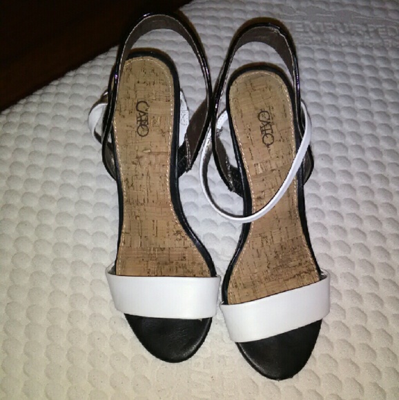 Women's shoes