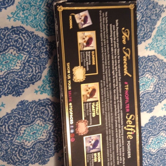 Brand new too faced "selfie powder" - Picture 3 of 4